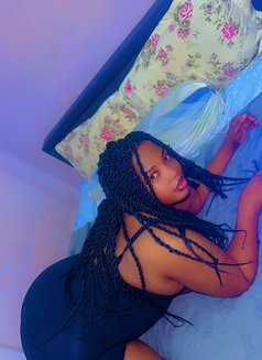 Joy - escort in Klang Photo 3 of 3