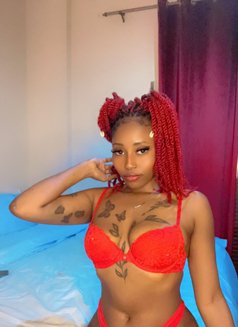 Joy - puta in Beirut Photo 1 of 5