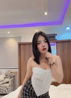 Joy - escort in Riyadh Photo 3 of 4