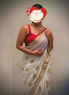 ❣️JøYå ( Cam and mëët)❣️ - puta in Mumbai Photo 5 of 5