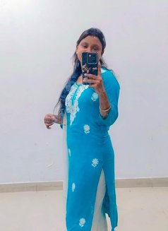 Joya - puta in Kolkata Photo 1 of 2