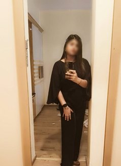 Joya Khan - escort in Hyderabad Photo 3 of 9