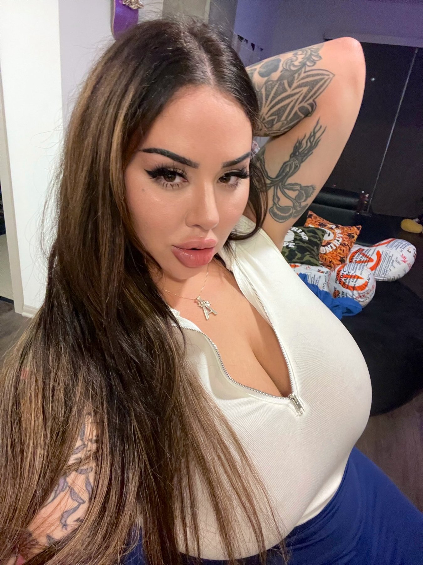 Joyce, American escort in Glasgow