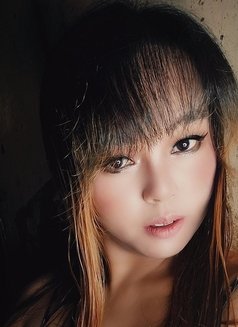 Joyce Chua - adult performer in Manila Photo 1 of 8