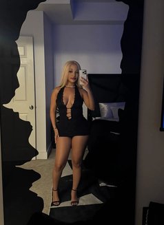 Joyce - escort in Gurgaon Photo 3 of 4