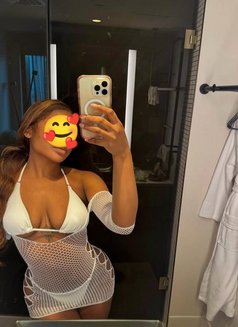 Joyce - puta in Hyderabad Photo 3 of 4