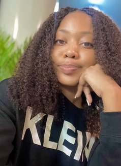 Joyce - puta in Hyderabad Photo 4 of 4