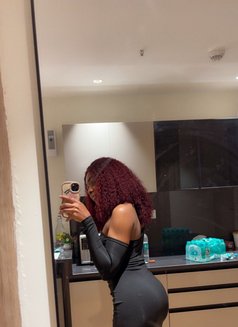 Grace - escort in Noida Photo 1 of 4