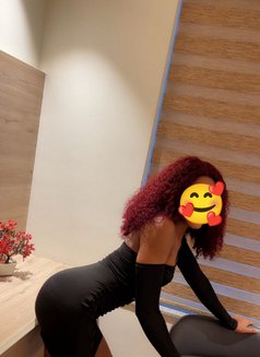 Grace - escort in Noida Photo 3 of 4