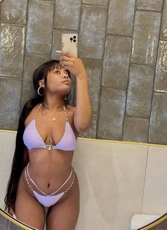 Joyce - puta in Noida Photo 3 of 3