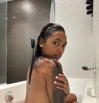 Joyce - escort in Al Ain