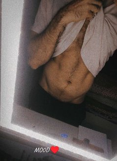 Joyeee - Male escort in Mumbai Photo 1 of 3