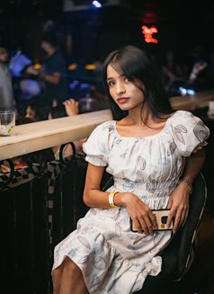Lee Eunbi - Acompañantes transexual in New Delhi Photo 3 of 7