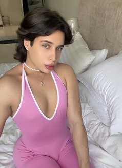 Jozianeجوزيان - Transsexual escort in Riyadh Photo 1 of 7