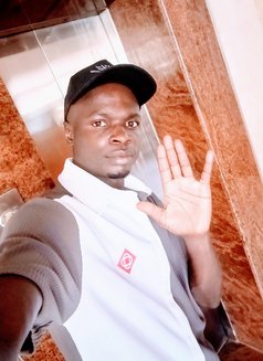 Jtinny - Male escort in Kampala Photo 3 of 4