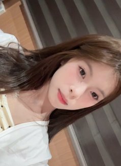 Ju ly - escort in Dubai Photo 4 of 8