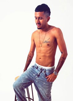 Juan Felipe New - Acompañantes masculino in Malta Photo 12 of 21