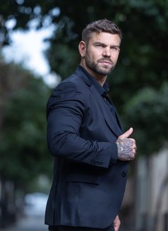 Juan Lucho - Male escort in Barcelona Photo 6 of 8