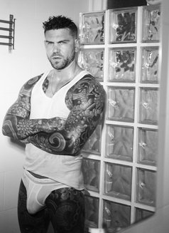 Juan Lucho - Male escort in Bilbao Photo 1 of 5