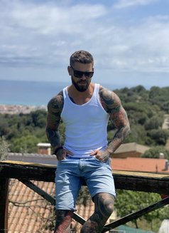 Juan Lucho - Male escort in Dubai Photo 18 of 26