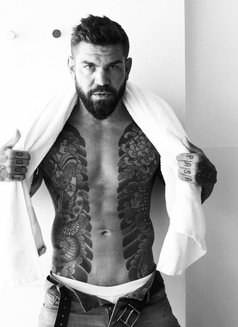 Juan Lucho - Male escort in Dubai Photo 21 of 26