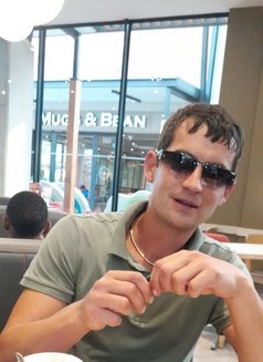 Juan - masseur in Johannesburg Photo 2 of 3