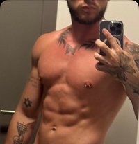 Juanes Eban - Male escort in Munich