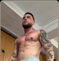 Juanes - Male escort in Zürich