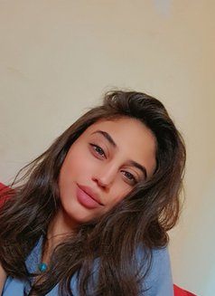 Frawla - puta in Erbil Photo 4 of 12