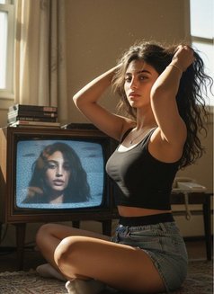 Frawla - puta in Erbil Photo 9 of 12