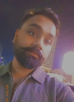 Juderazario - Male escort in Phnom Penh Photo 1 of 3