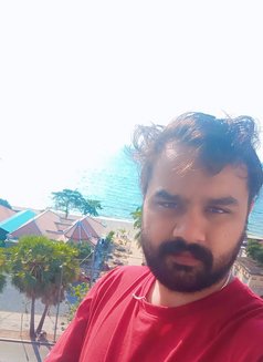 Juderazario - Male escort in Phnom Penh Photo 3 of 3