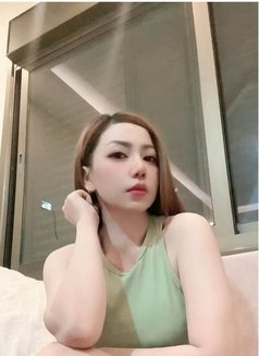 Judy - escort in Amman Photo 2 of 4