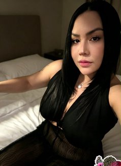 Mona New lady - adult performer in Muscat Photo 3 of 4