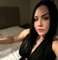 Mona New lady - adult performer in Muscat