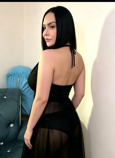 Mona New lady - adult performer in Muscat Photo 4 of 4