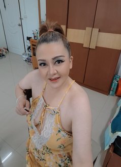 Judy - escort in Bangkok Photo 5 of 8