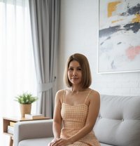 Judy - escort in Chiang Mai Photo 1 of 3