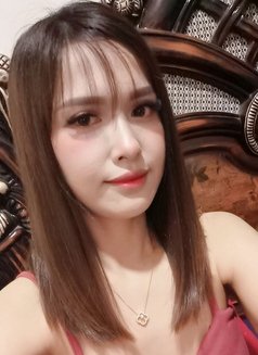 Judy - escort in Muscat Photo 2 of 2