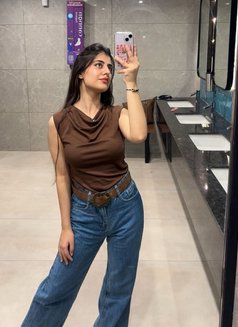 Juhi - escort in Visakhapatnam Photo 1 of 4