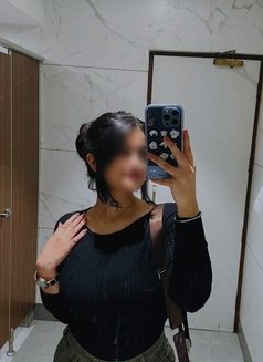 Juhi Real Meet and Cam Show - escort in Hyderabad Photo 1 of 1