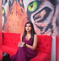 Juhi Roy - Acompañantes transexual in Kolkata