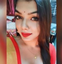 Juhi Roy - Transsexual escort in Mumbai
