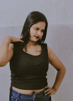 Juhi Sharma Independent - Intérprete de adultos in Gurgaon Photo 3 of 4