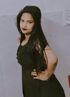 Juhi Sharma Independent - Intérprete de adultos in Gurgaon Photo 4 of 4