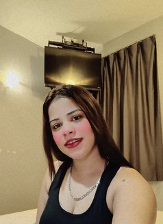 Jui Sharma - puta in Doha Photo 2 of 6