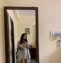 Juicy Aelina - adult performer in Kolkata