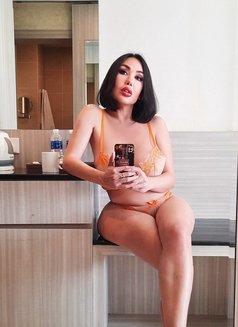Juicy Aliyah69 - Transsexual escort in Singapore Photo 9 of 10
