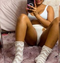 Juicy booty Cathy/real meet & camshow - puta in Pune