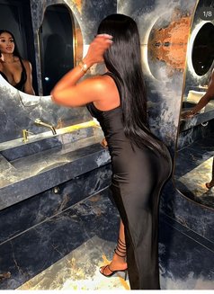 Benita - escort in Abidjan Photo 3 of 5